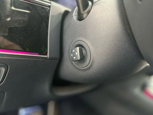 Used 2022 Genesis GV70 2.5T w/ Sport Prestige Package image 28