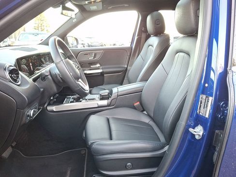 Used 2021 Mercedes-Benz GLB 250 4MATIC image 10