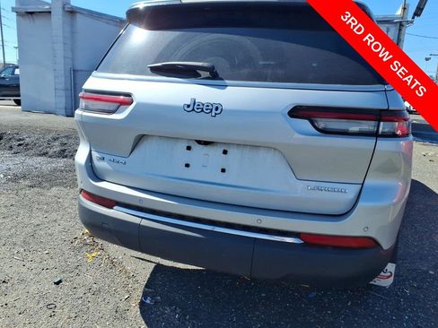 Used 2023 Jeep Grand Cherokee L Laredo image 7