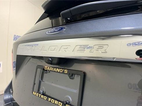 Certified 2022 Ford Explorer XLT w/ Equipment Group 202A image 17