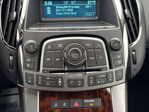 Used 2012 Buick LaCrosse Premium image 29