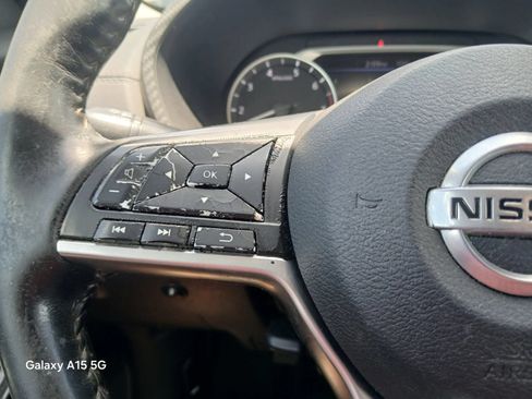 Used 2021 Nissan Sentra SV FWD image 28
