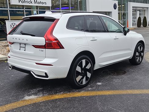 Used 2025 Volvo XC60 T8 Plus w/ Protection Package Premier image 2