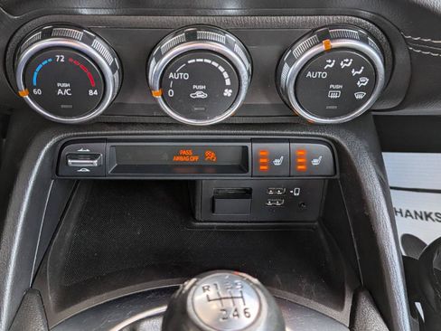 Used 2021 MAZDA MX-5 Miata RF Grand Touring RWD image 19