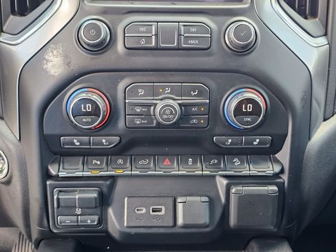 Used 2021 Chevrolet Silverado 1500 LT Trail Boss w/ Convenience Package II AWD/4WD image 28