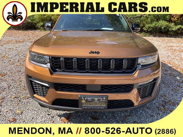 New 2026 Jeep Grand Cherokee Limited w/ Limited Altitude Package AWD/4WD image 4