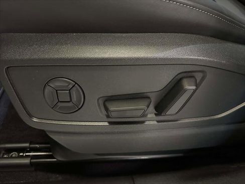 Used 2025 Audi Q5 Premium Plus image 18