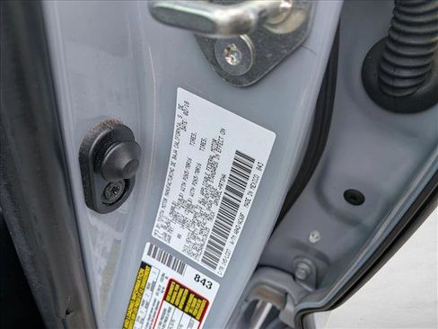 Used 2018 Toyota Tacoma TRD Off-Road image 23