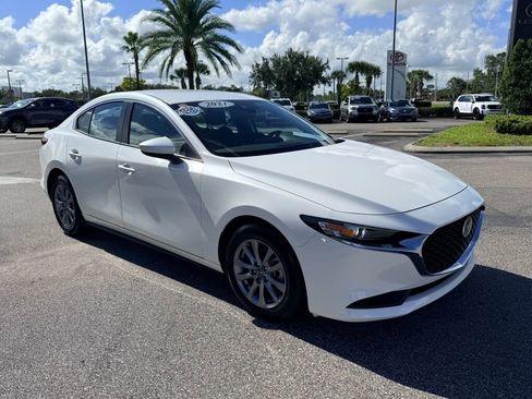 Used 2021 MAZDA MAZDA3 s image 4