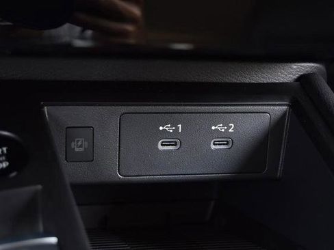 New 2025 Nissan Kicks SR image 18