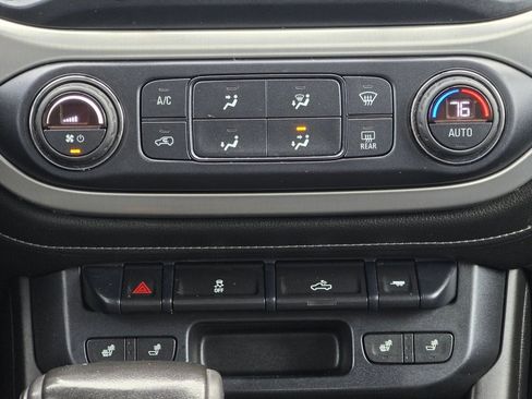 Used 2017 GMC Canyon SLT image 15