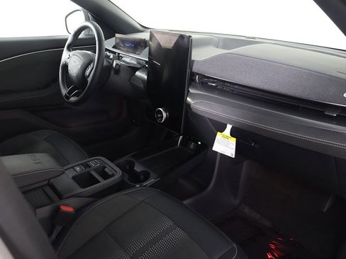 Used 2025 Ford Mustang Mach-E GT image 30