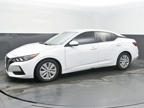 Used 2020 Nissan Sentra S w/ Trunk Package image 4