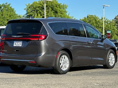 Used 2021 Chrysler Pacifica Touring-L