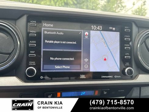 Used 2022 Toyota Tacoma TRD Off-Road w/ TRD Premium Off Road Package AWD/4WD image 22