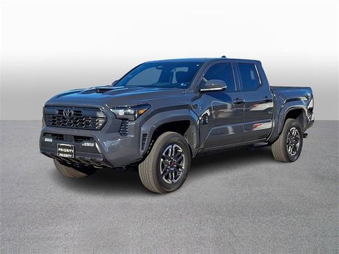 Used 2025 Toyota Tacoma SR5 image 1