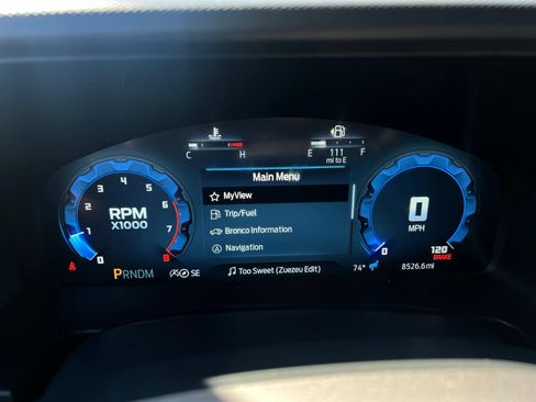 Used 2025 Ford Bronco Badlands AWD/4WD image 12