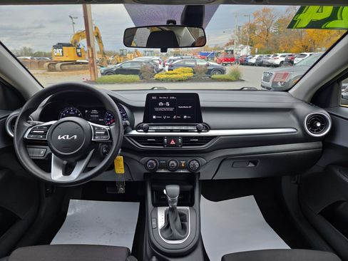 Used 2024 Kia Forte LXS image 14