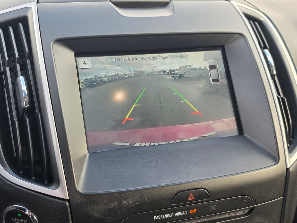 Used 2018 Ford Edge SEL w/ Equipment Group 201A AWD/4WD image 21