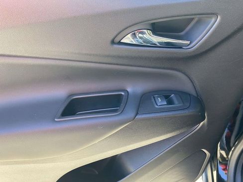 Used 2024 Chevrolet Equinox LT image 12