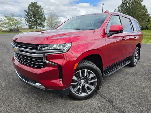 Used 2023 Chevrolet Tahoe LT w/ Luxury Package AWD/4WD image 1
