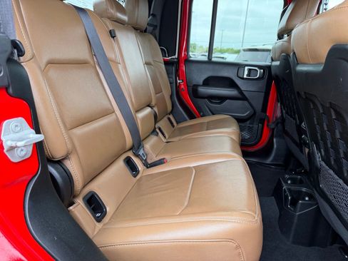 Used 2020 Jeep Gladiator Rubicon image 21