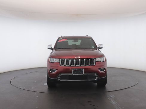 Used 2018 Jeep Grand Cherokee Limited AWD/4WD image 24