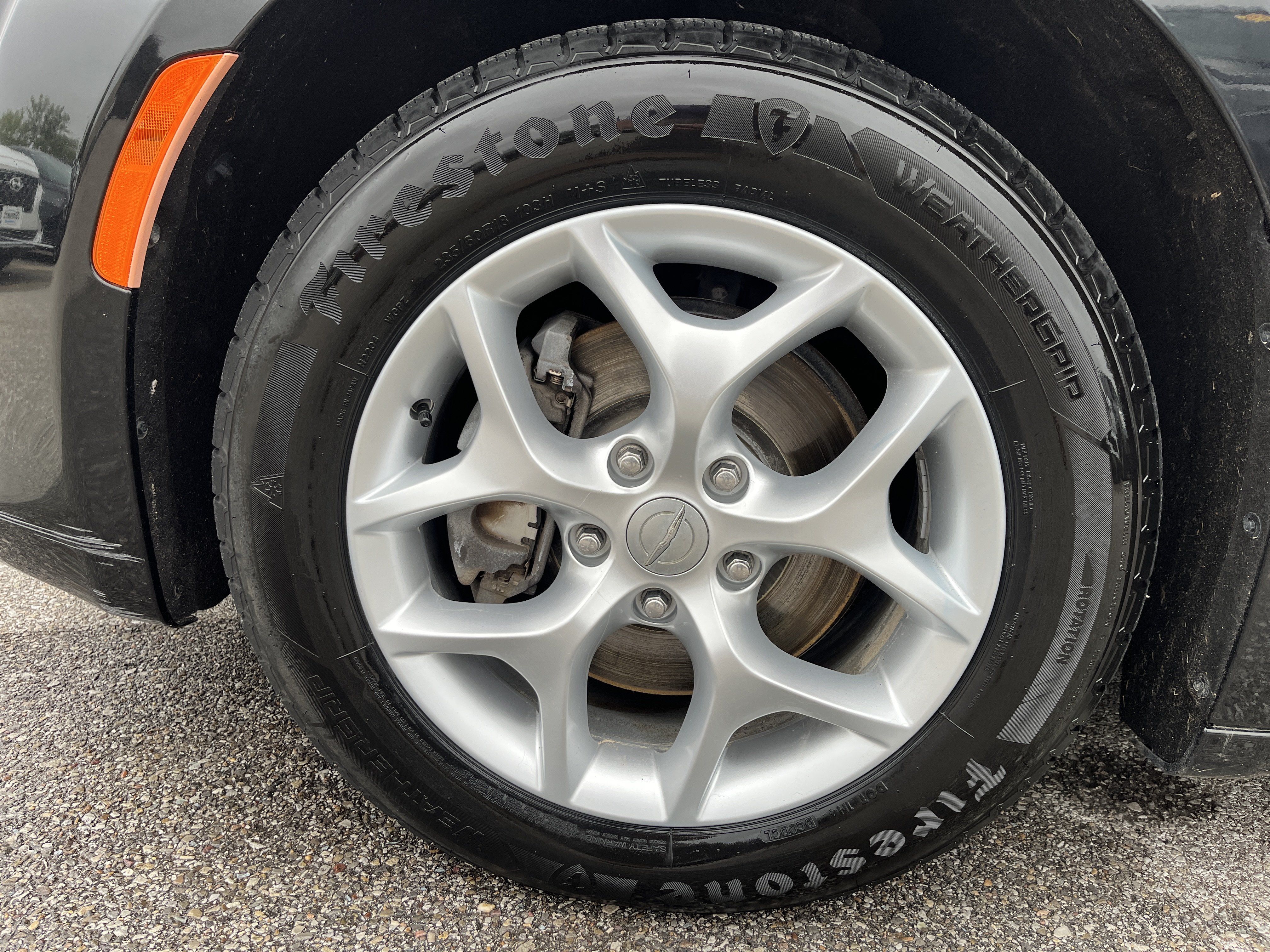 Used 2017 Chrysler Pacifica Touring-L Plus w/ Tire & Wheel Group FWD image 8