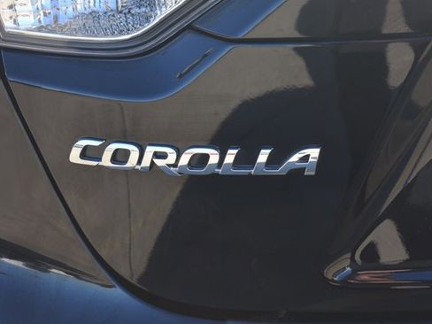 Used 2025 Toyota Corolla LE image 7