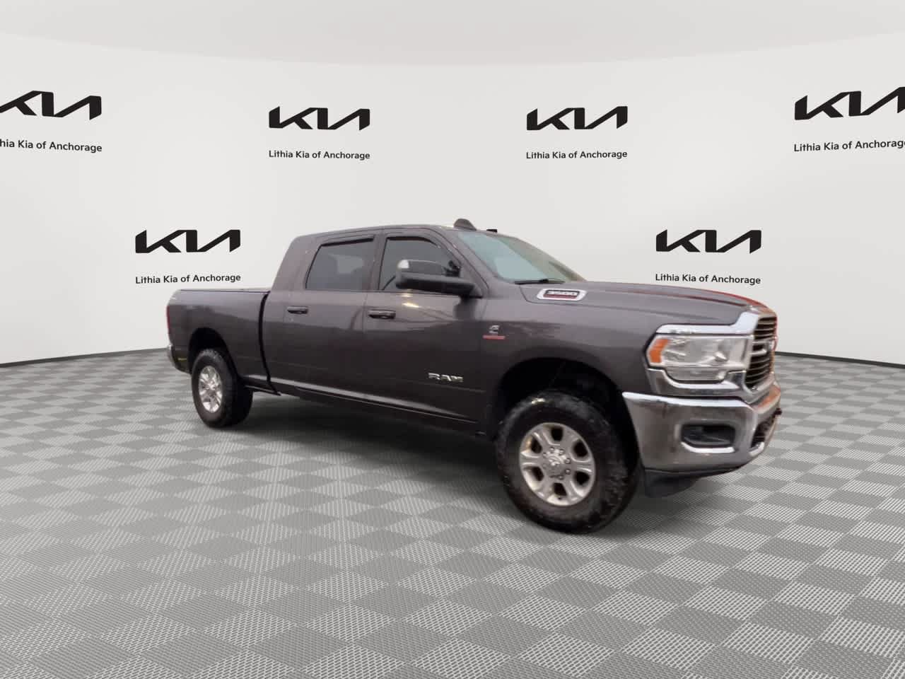 Used 2020 RAM 3500 Big Horn w/ Level 1 Equipment Group AWD/4WD image 2