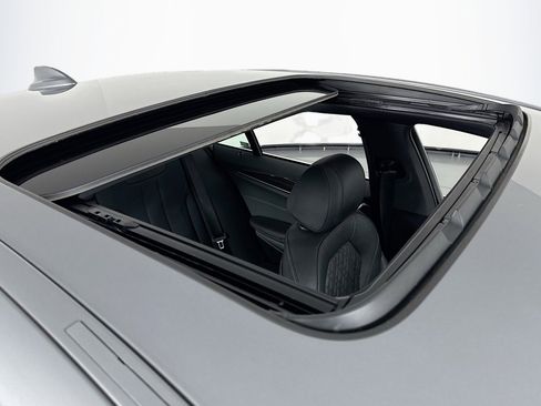 Used 2023 BMW 530i w/ Convenience Package RWD image 21