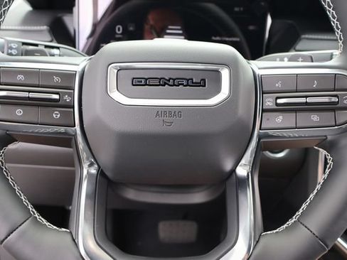 New 2026 GMC Acadia Denali w/ Super Cruise Package FWD image 24
