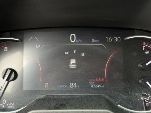 Used 2024 Toyota RAV4 LE AWD/4WD image 16