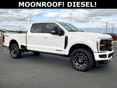 Used 2025 Ford F250 Platinum image 1