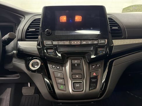 Used 2024 Honda Odyssey Elite image 22