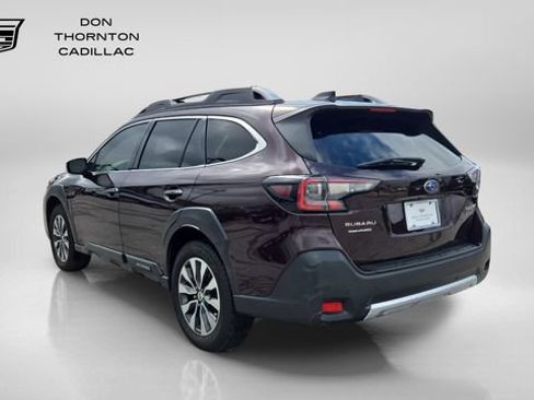 Used 2023 Subaru Outback Touring AWD/4WD image 3