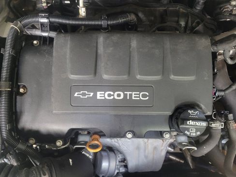 Used 2020 Chevrolet Sonic LT image 30