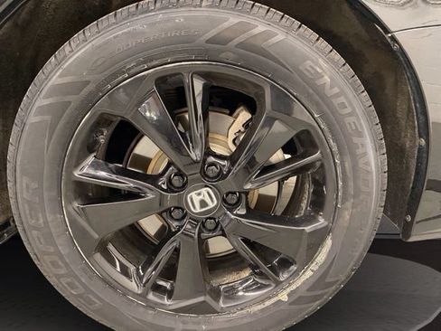 Used 2024 Honda Odyssey Sport image 37
