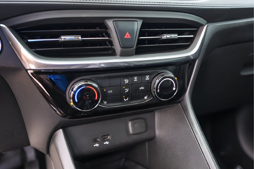 Used 2024 Buick Encore GX Sport Touring w/ Experience Buick Package FWD image 20