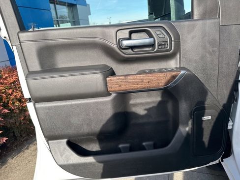 Used 2020 GMC Sierra 3500 Denali w/ Denali Ultimate Package image 16