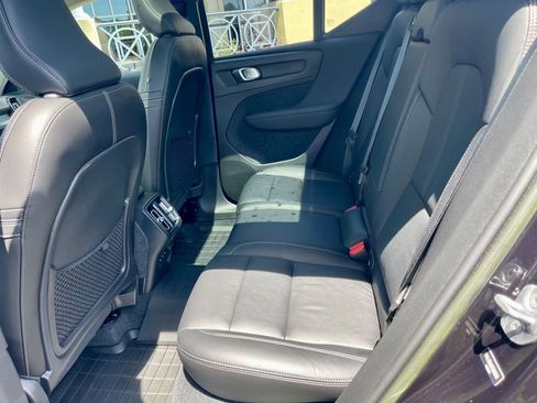 Used 2023 Volvo XC40 B5 Plus w/ Driver Assist Package image 12