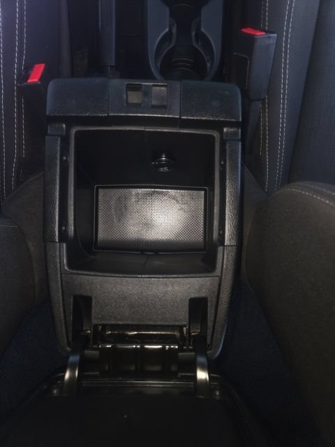 Used 2018 Jeep Wrangler Unlimited Sahara AWD/4WD image 35