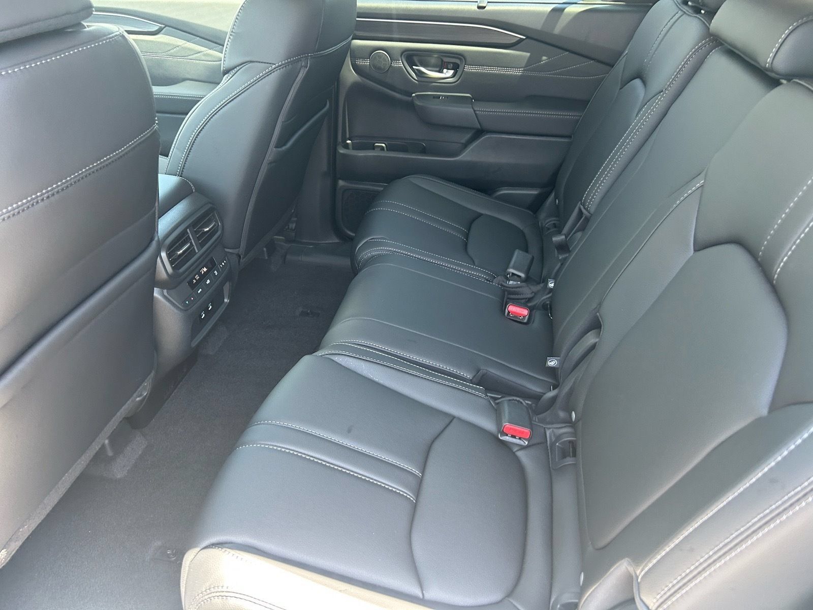 New 2026 Honda Pilot Touring image 18