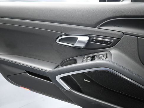 Used 2015 Porsche 911 Carrera S image 24