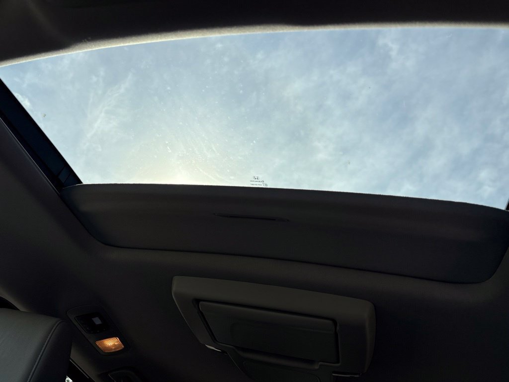 Used 2019 Honda Odyssey Elite image 18