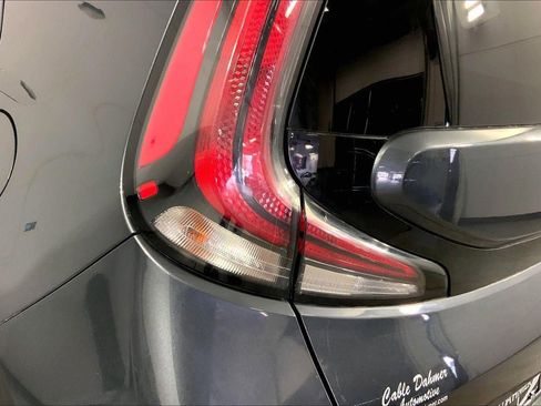 Used 2025 Kia Soul LX w/ LX Technology Package image 27