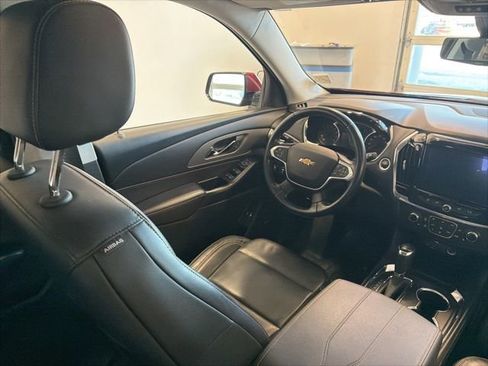 Used 2020 Chevrolet Traverse LT w/ LT Premium Package image 31