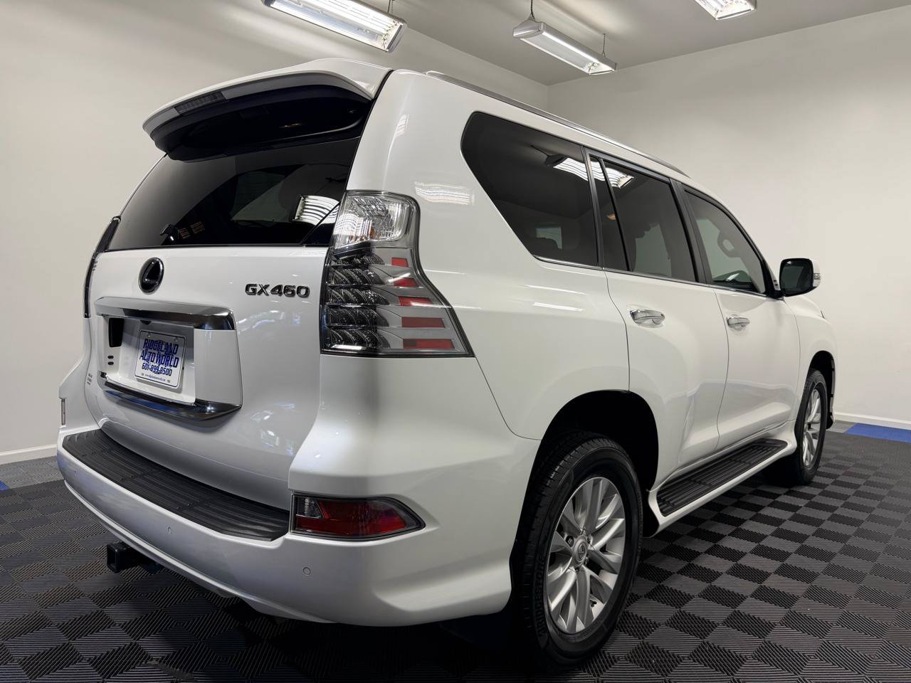 Used 2021 Lexus GX 460 Premium AWD/4WD image 13