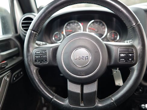 Used 2011 Jeep Wrangler Unlimited Sport image 19