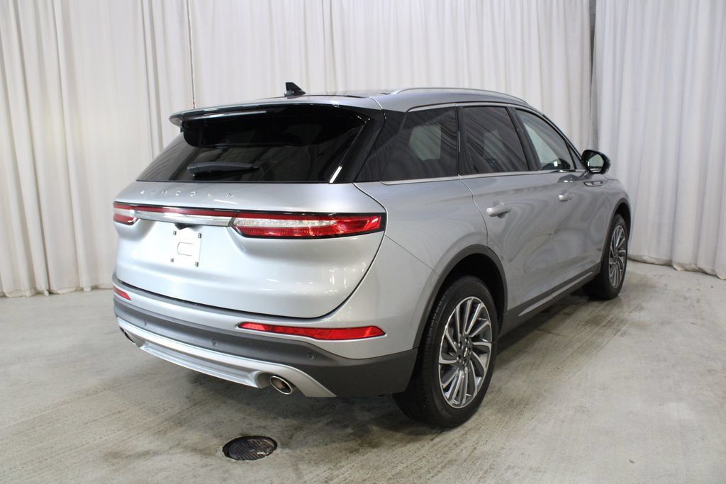 Used 2023 Lincoln Corsair Reserve w/ Equipment Group 201A AWD/4WD image 26